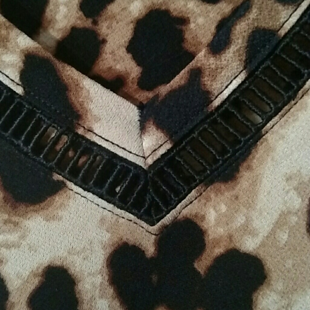 Dress - Picture 4 of 4